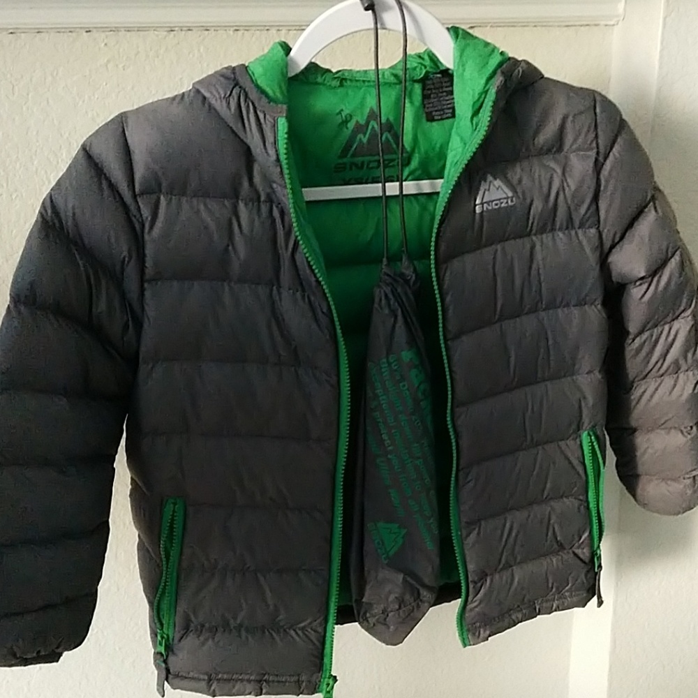 XS (5-6) down jacket with storage sleeve
